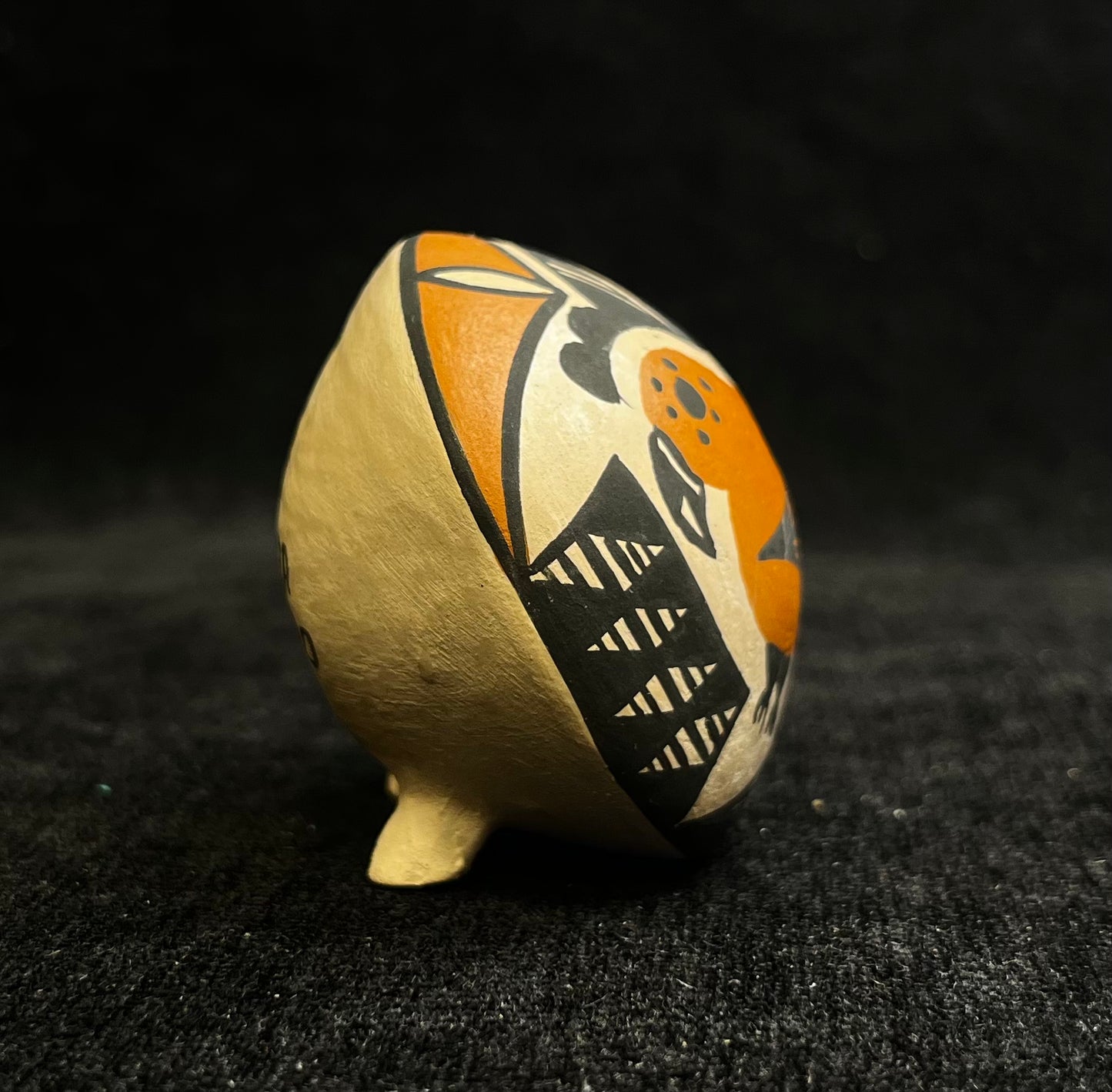 Yolanda Trujillo Acoma Pueblo Seed Pot - Indigenous Pottery Piece