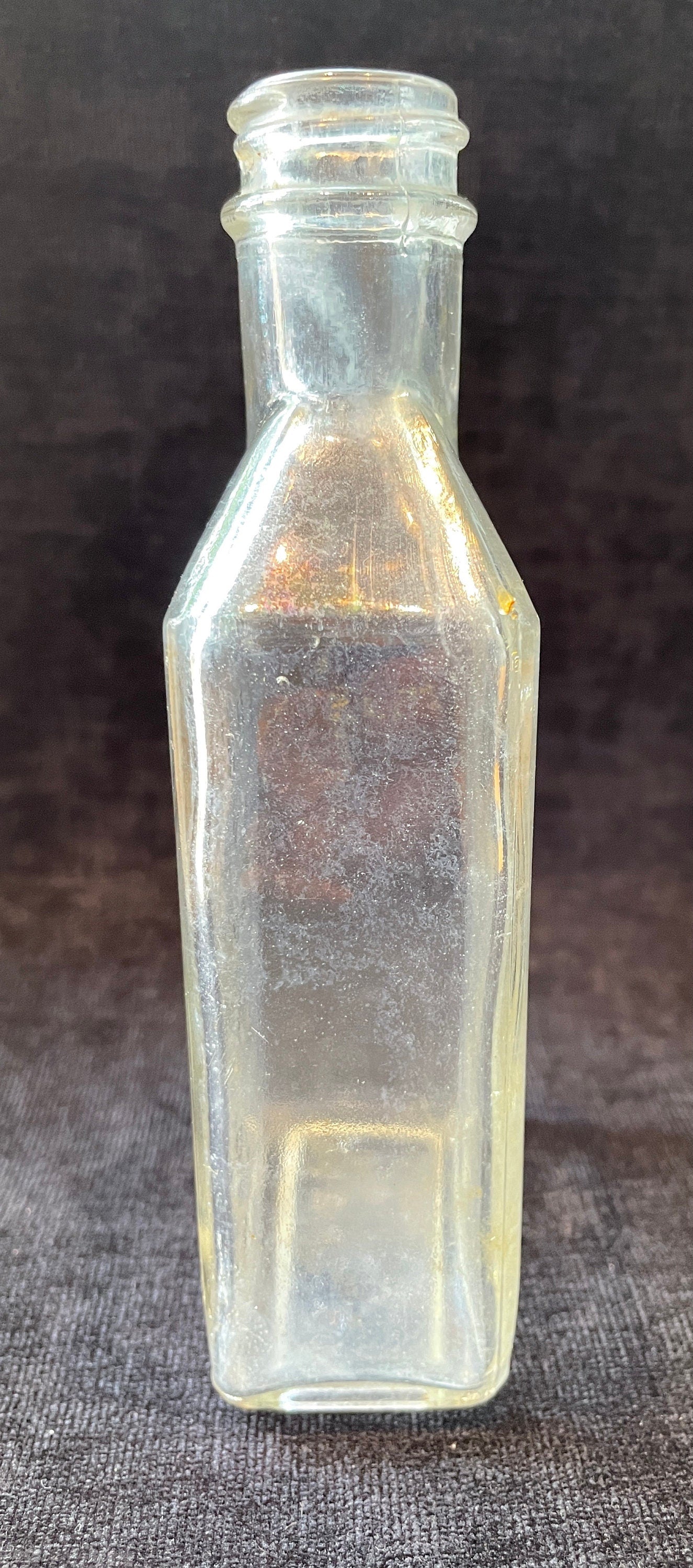 Bloomfield, New Jersey Hinds Honey and Almond Cream Bottle