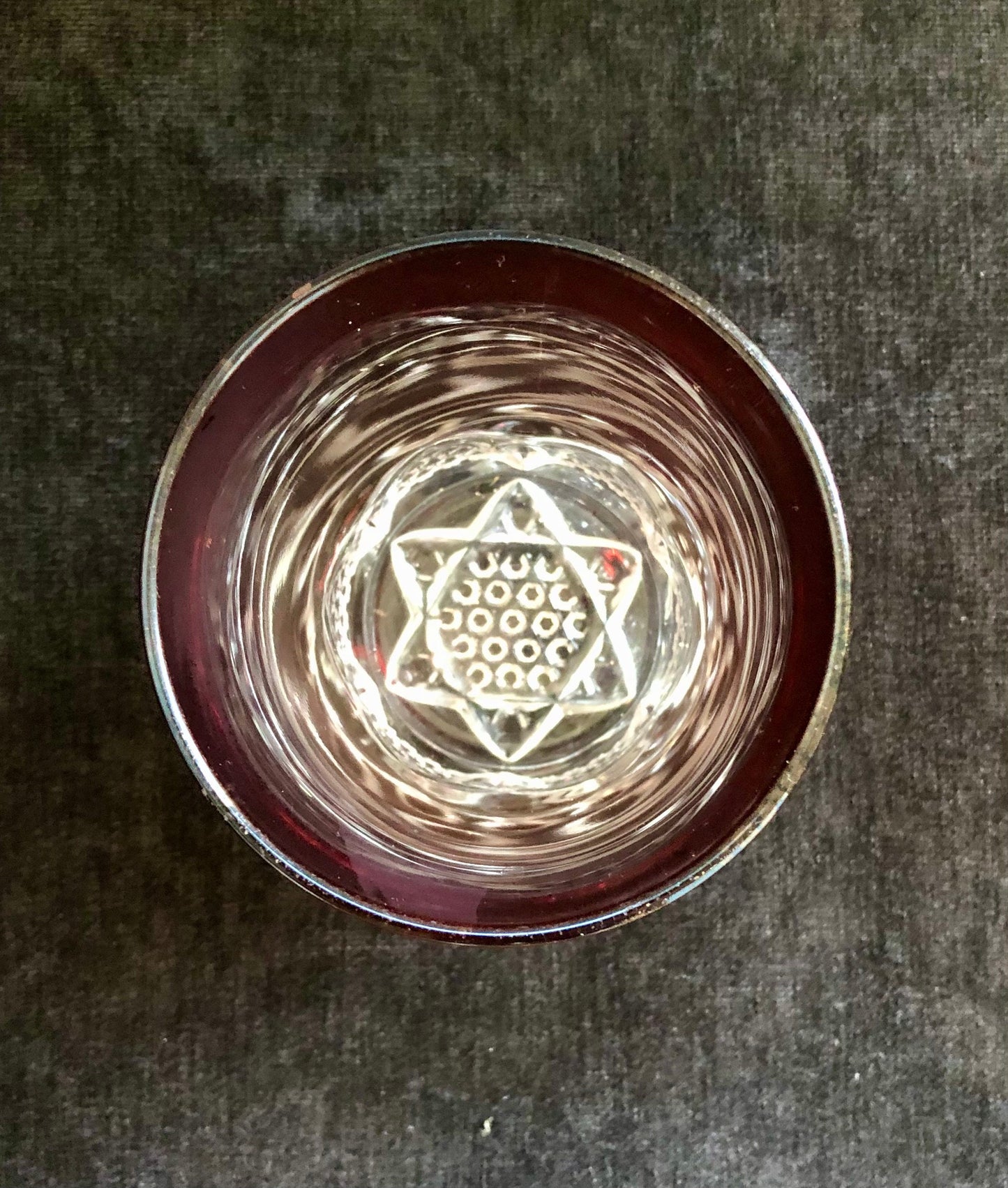 Lennon, Michigan Souvenir Ruby Red Stained Glass Tumbler