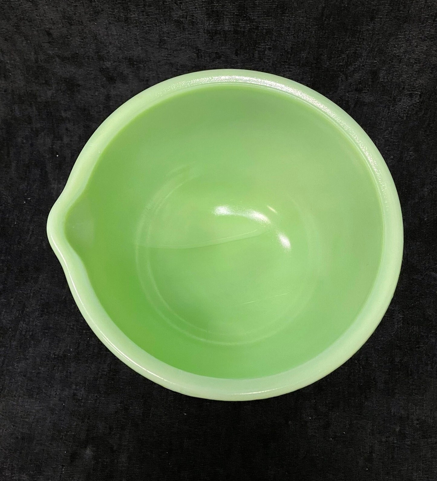 Jadeite McKee Glass Kitchenware Mixing Bowl With Spout