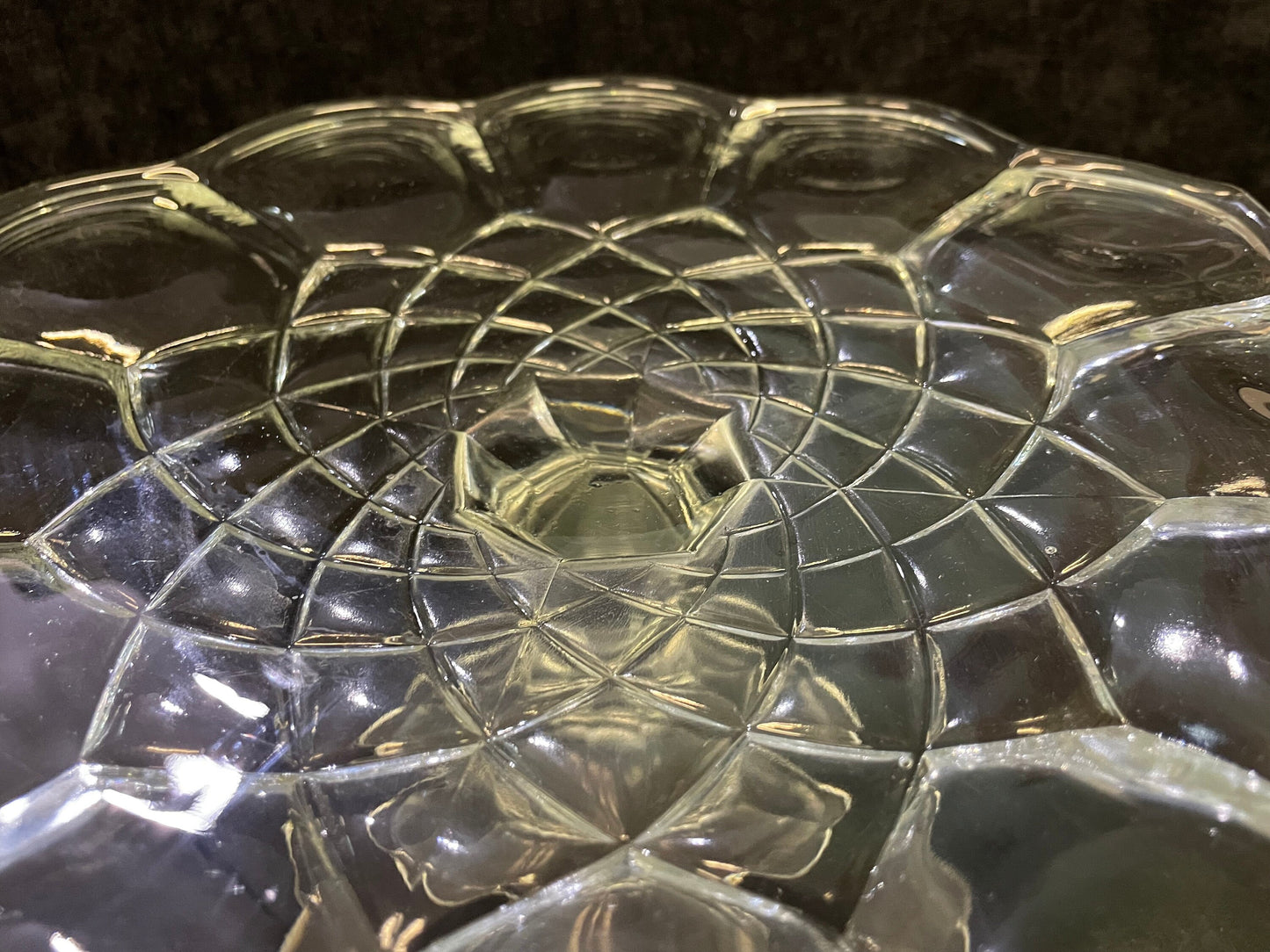 L.E. Smith Glass Cake Stand, Petal Glass, Georgian Honeycomb Design