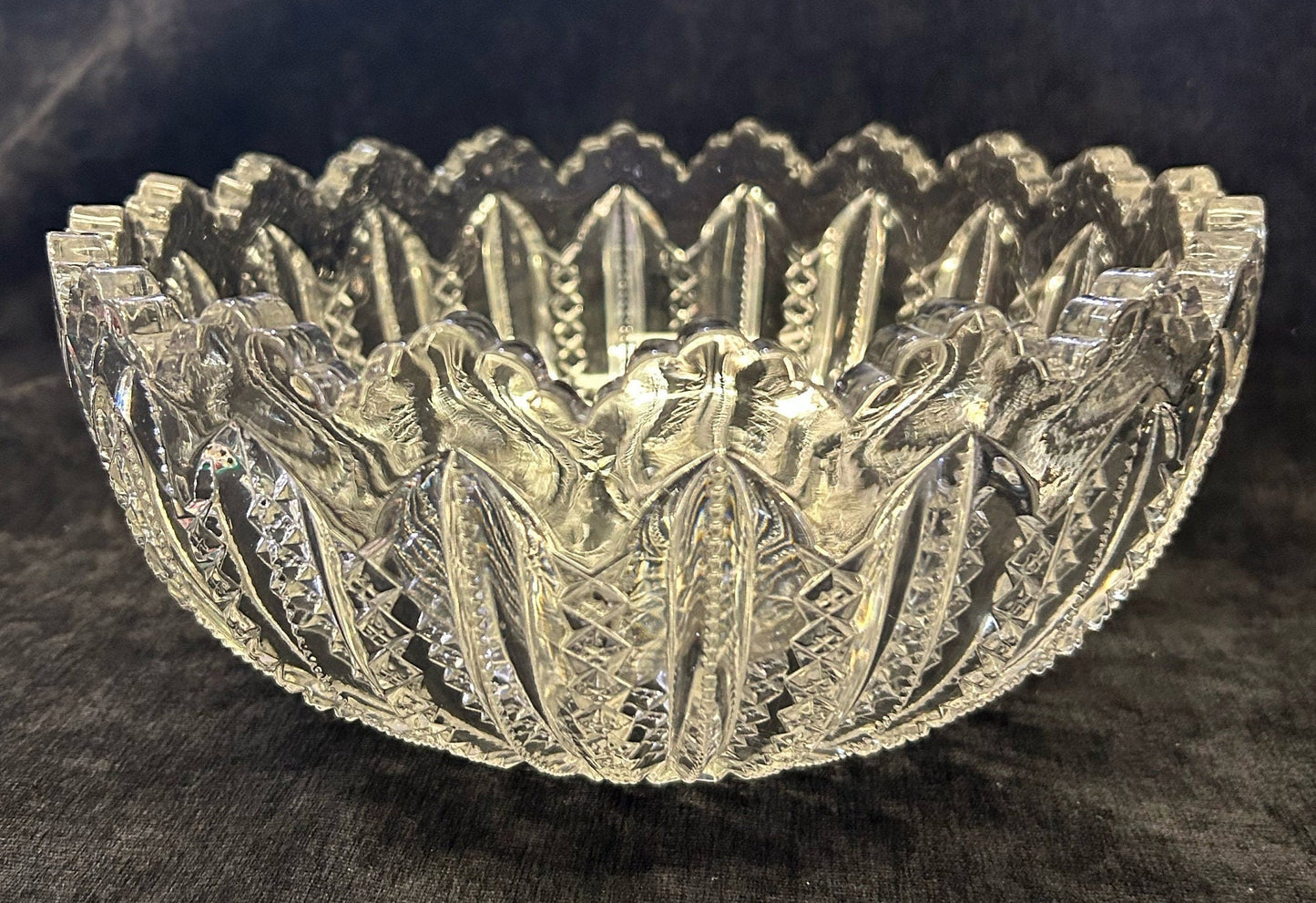 Crystal Glass Presentation Bowl- Large Molded Glass Zipper Pattern