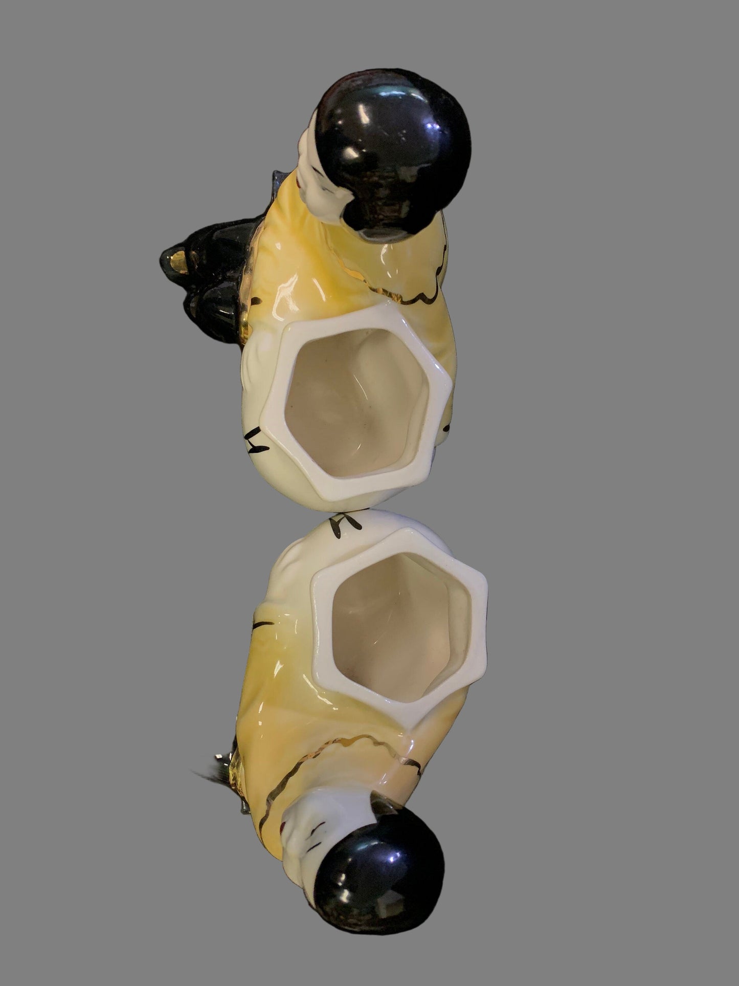 Set of Shelf Sitters with Vases - Japanese Couple on Benchs with Vase - Vintage Ceramic Figurines