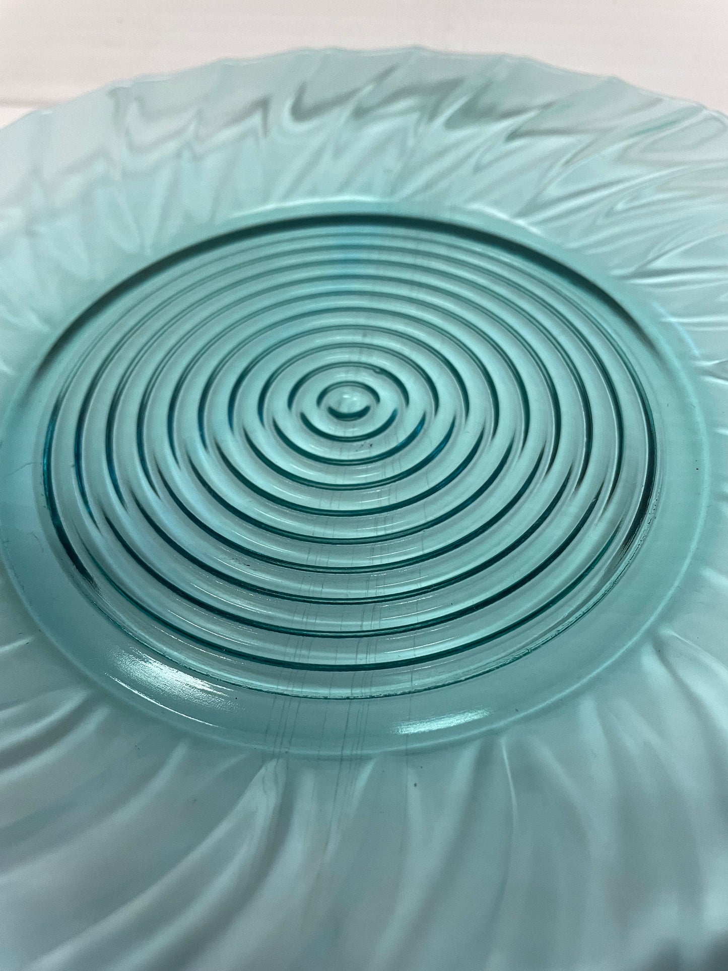 Dinner - Plate Swirl Ultramarine - Jeannette Glass - Depression Glass