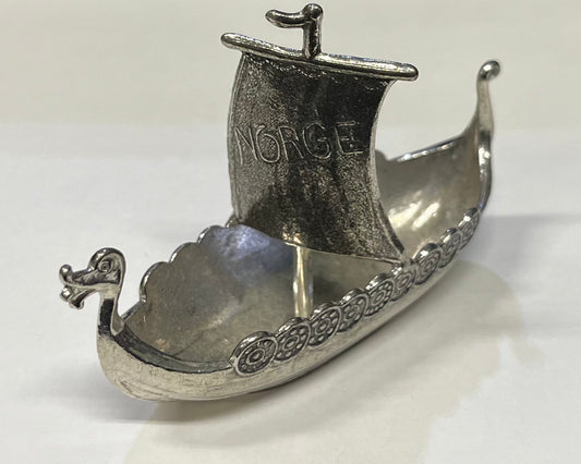 1960s-1970s Miniture Viking Ship Souvenir - Norge Handstopt TPB Tinn