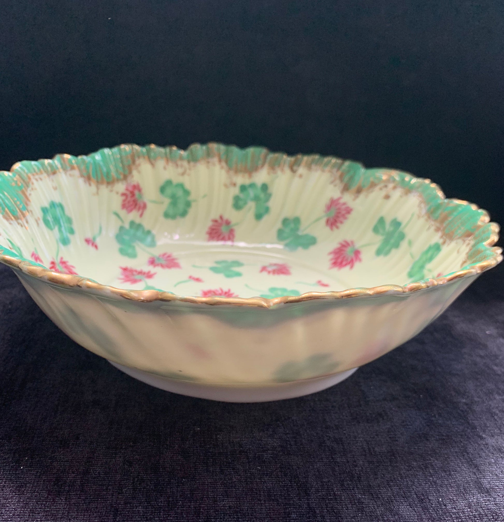 Sweet Clover Design, Hand Painted with Light Green Edged in Gold Serving Bowl/Dish, detail