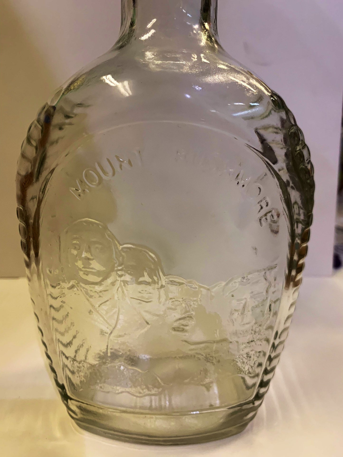 1776 -1976 Log Cabin Maple Syrup Mount Rushmore Bicentennial Bottle