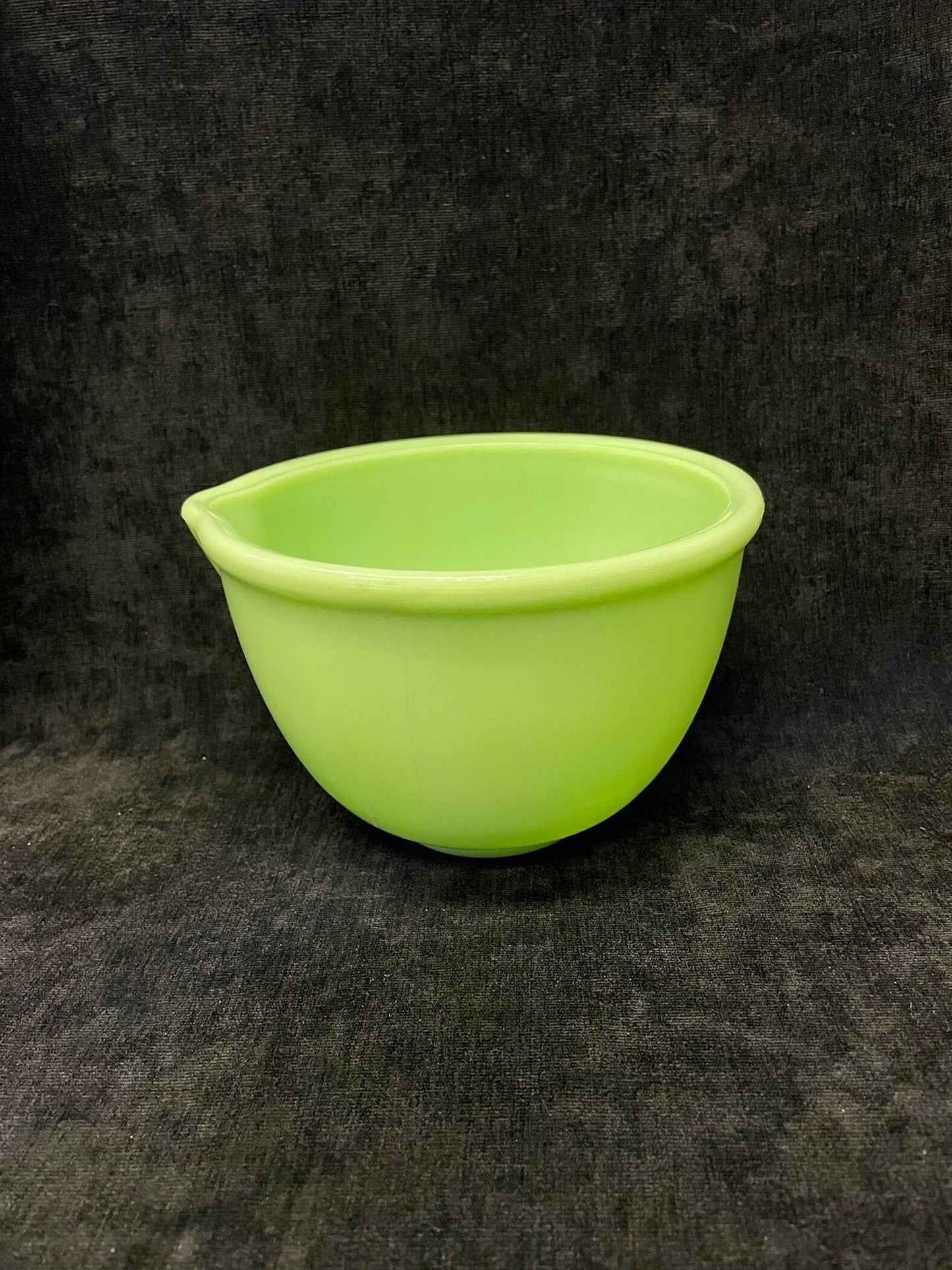 Jadeite McKee Glass Kitchenware Mixing Bowl With Spout