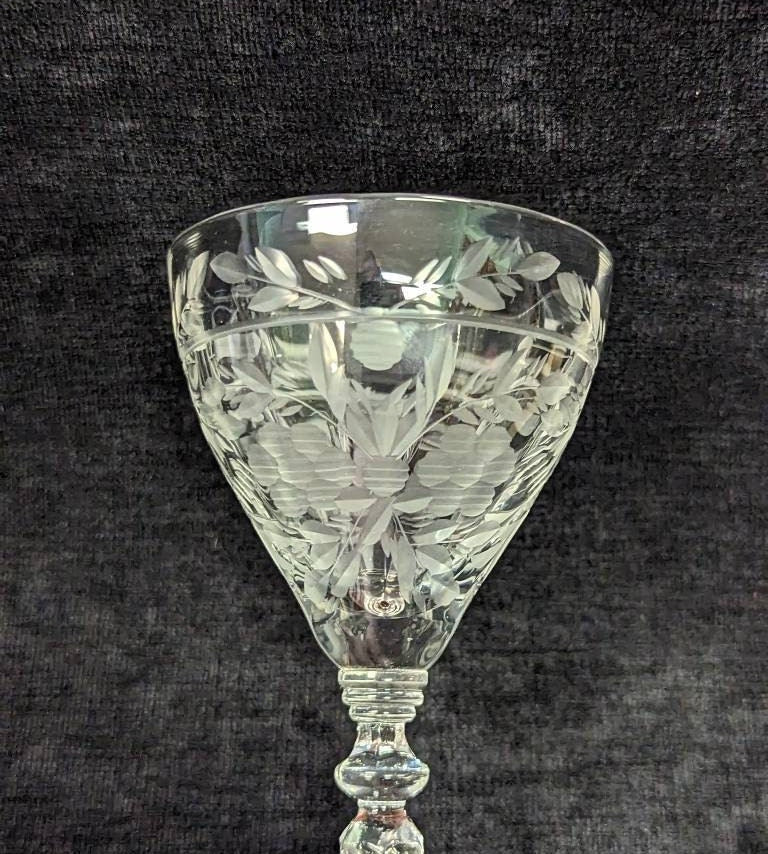 12 Gorgeous Engraved Stemmed Cocktail Glasses - Stemmed Cordial Glasses