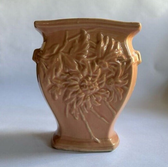 McCoy Powder Pink Chrysanthemum Vase - Vintage McCoy Vase