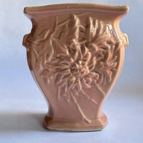 McCoy Powder Pink Chrysanthemum Vase - Vintage McCoy Vase