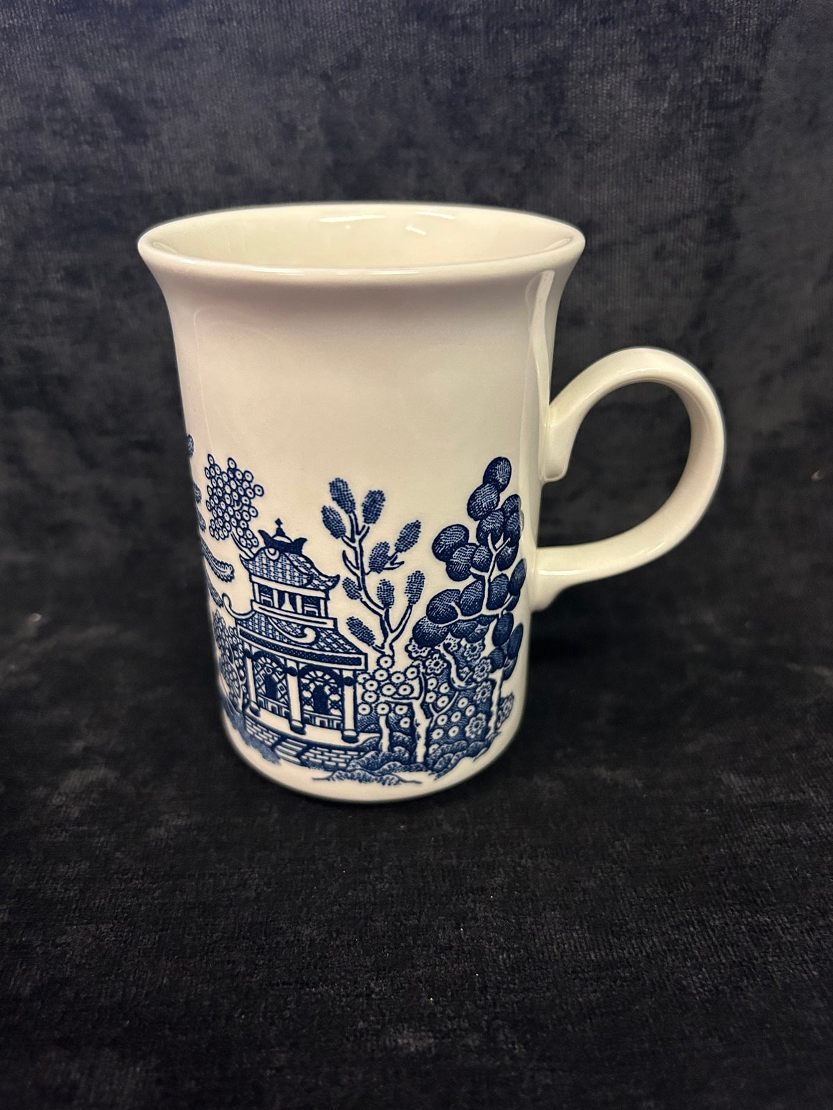 Churchill Blue Willow Hot Chocolate Mugs - Vintage Coffee or Tea Mugs with Handles - Great for Kids - Sold Individually - 7 Available