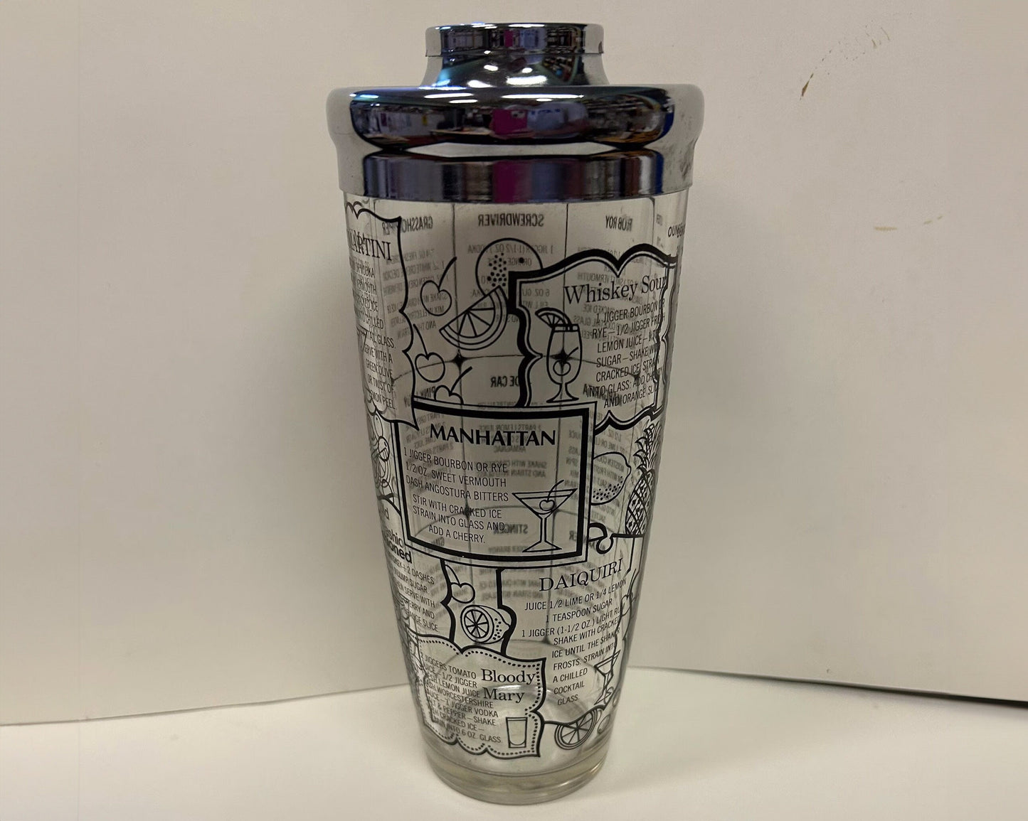 Irvineware Clear Glass Cocktail Shaker - 1970s Cocktail Shaker with Drink Recipes