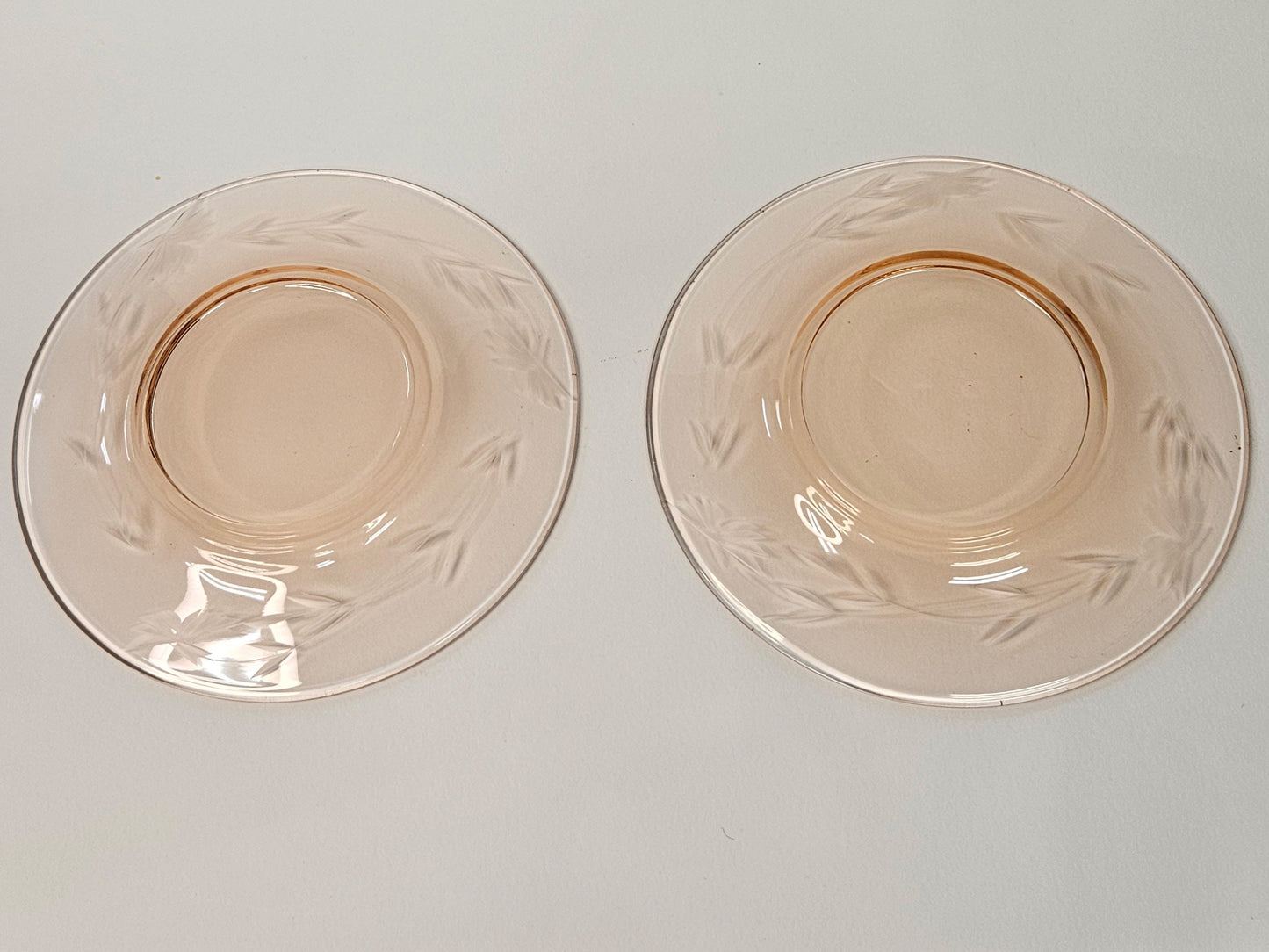 Pink Etched Depression Glass Bread Plates- Set of 5 plates -Art Deco Flower Design - Beautiful Pink Glass Dessert Plates