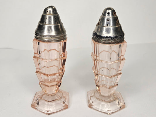 RARE Tea Room Pink Indiana Glass Footed Salt and Pepper Shakers - Pink Art Deco Depression Glass Shakers -Discontinued in 1930