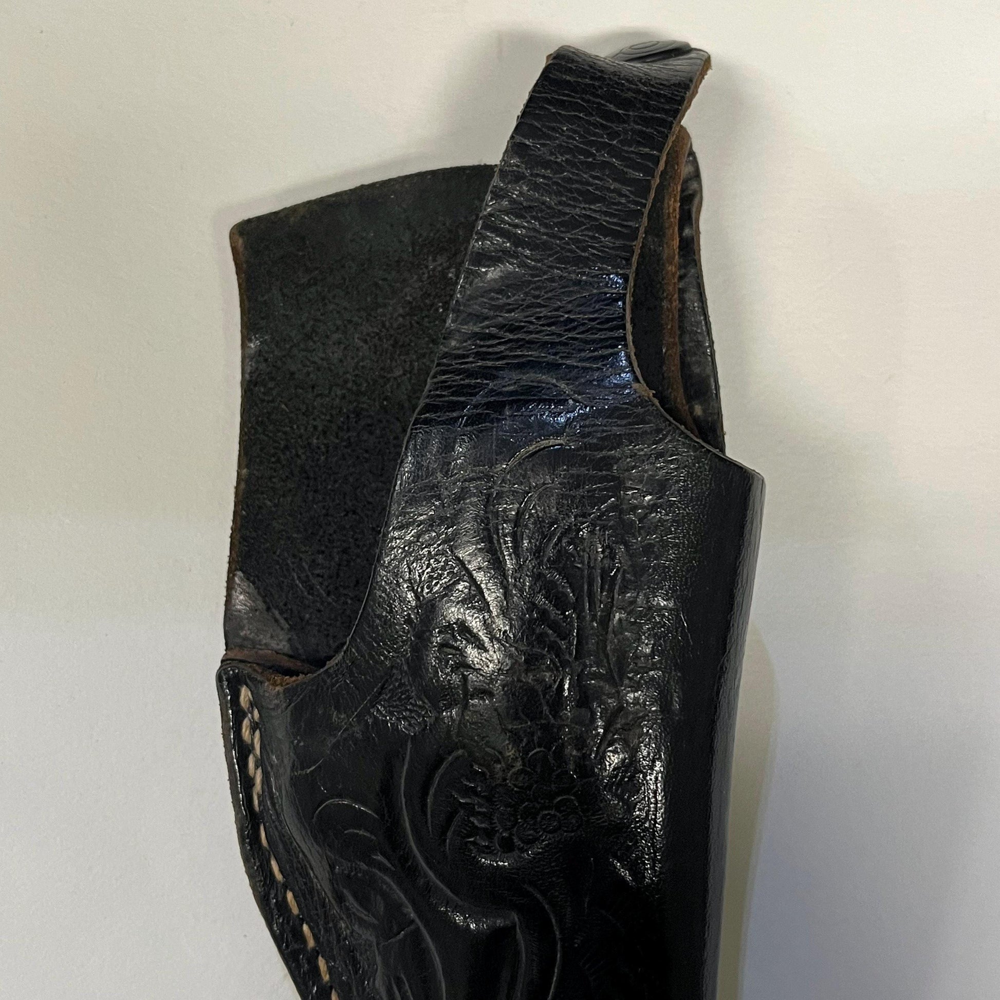 Engraved Leather Derringer Holster - Small Black Leather Holster - leg holster - Ladies Holster