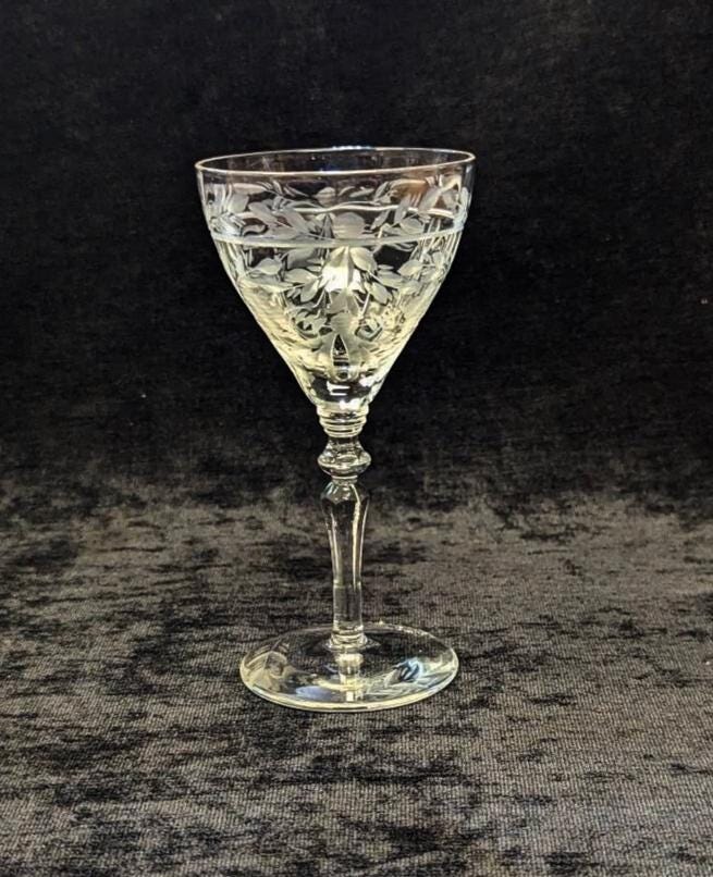 12 Gorgeous Engraved Stemmed Cocktail Glasses - Stemmed Cordial Glasses